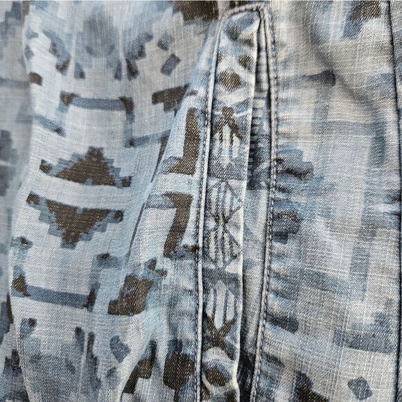 Soft Surroundings Blue Chambray Geometric Print 3/4 Sleeve Collared Tunic Top L - Picture 5 of 5